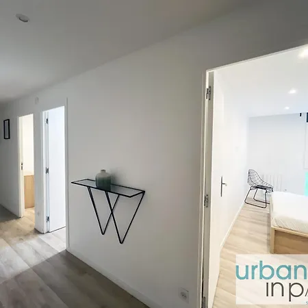 Urban Flat 182 - Spacious 4 Bedroom Flat In Apartment Paris